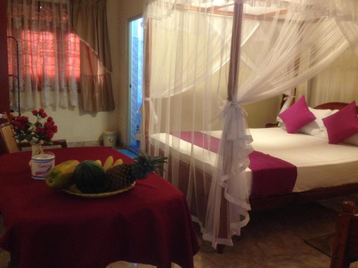 Jaya Home Stay Тангале Екстериор снимка